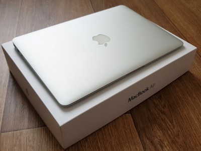 macbook2.jpg