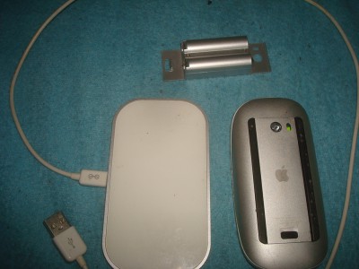 magic_mouse_mobee_charger-02.jpg